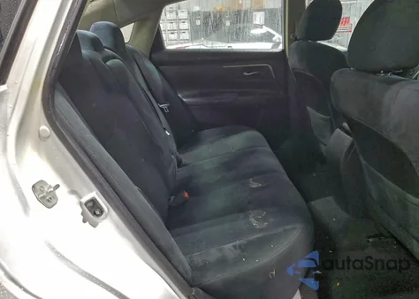 2015 Nissan Altima 2.5 z USA, uszkodzony, nr VIN 1N4AL3AP9FC290051